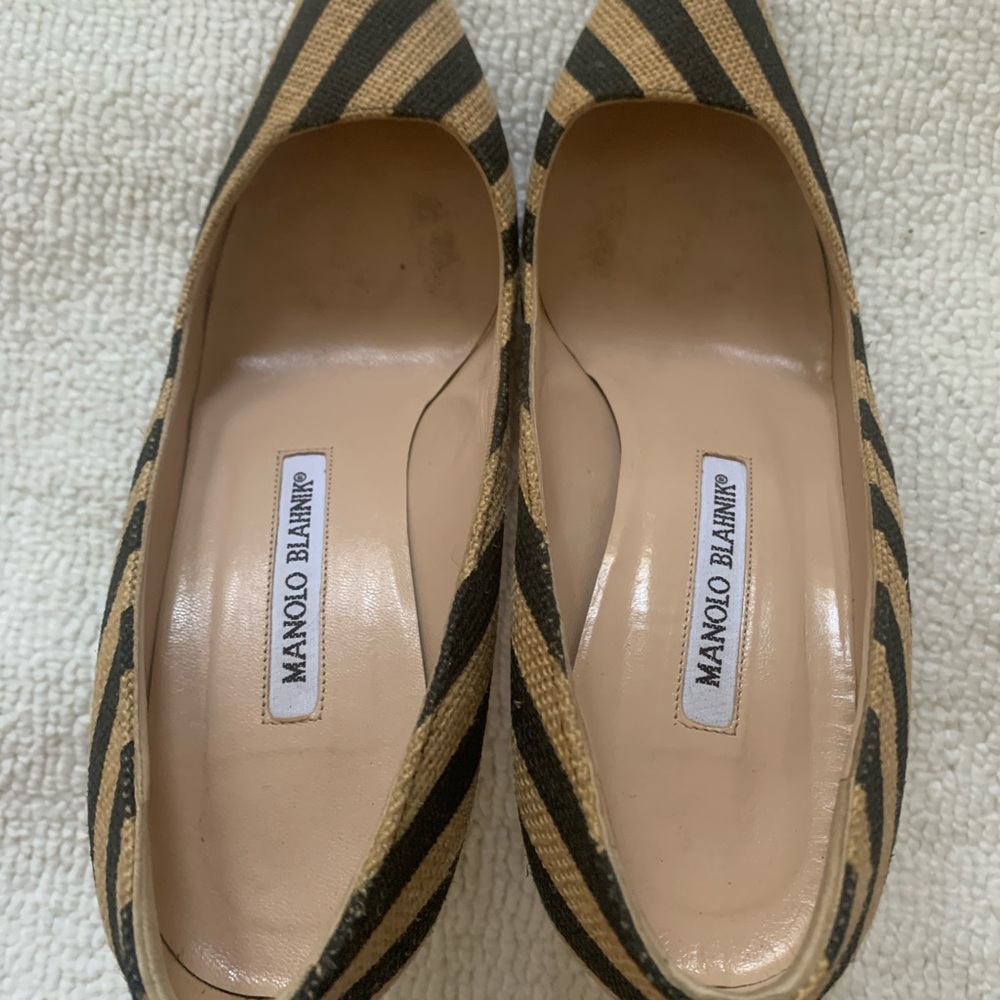 Manolo Blahnik stilletos. Size: 6.5 - Picture 3 of 5